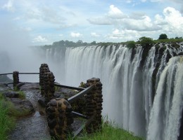 DESCUBRIENDO SUDAFRICA (PILANESBERG) Y CATARATAS VICTORIA (ZAMBIA)